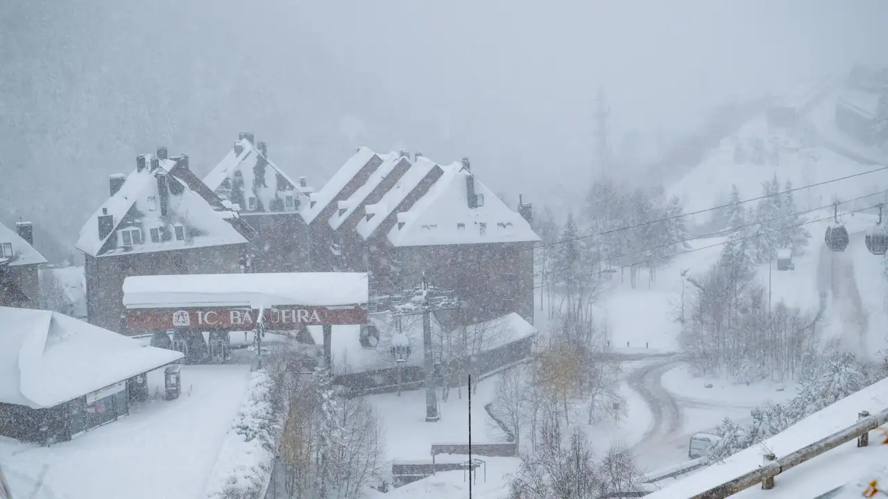 Intensas nevadas en el Pirineo leridano Intensas nevadas en el Pirineo leridano