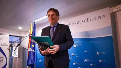 Carles Puigdemont durante la rueda de prensa ofrecida desde Bruselas Carles Puigdemont durante la rueda de prensa ofrecida desde Bruselas