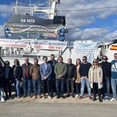 Concentración en el Puerto Pesquero de la Vila Joiosa convocada por la Cofradía de Pescadores de la Vila. Concentración en el Puerto Pesquero de la Vila Joiosa convocada por la Cofradía de Pescadores de la Vila.