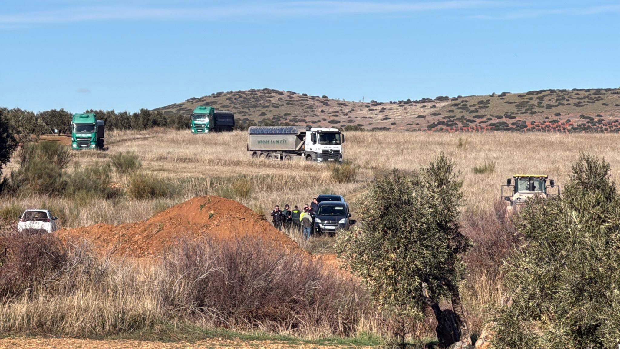 Paralizan en Torrenueva trabajos sin autorización de la empresa de minería de tierras raras Paralizan en Torrenueva trabajos sin autorización de la empresa de minería de tierras raras