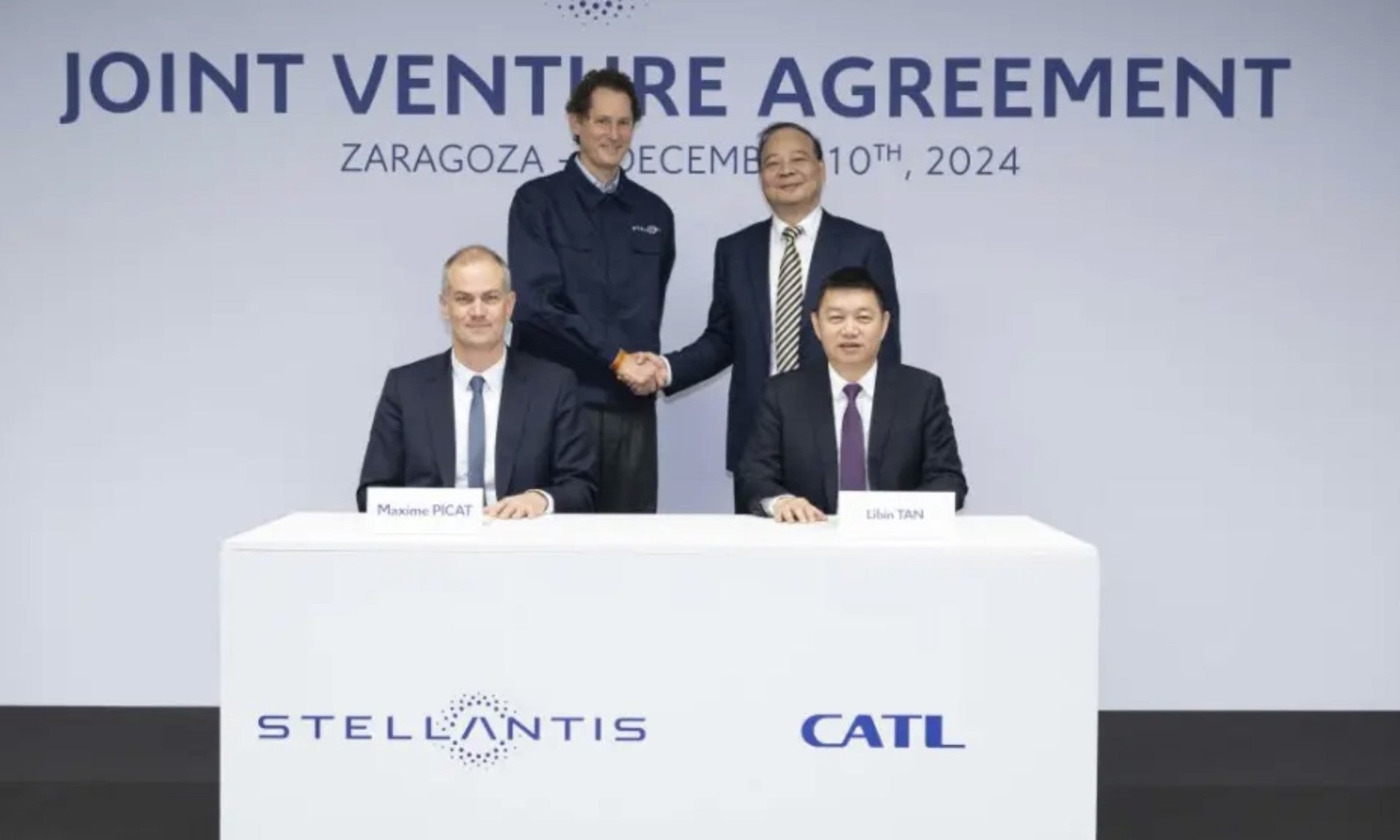 Stellantis construirá una gigafactoría de baterías eléctricas en la planta zaragozana de Figueruelas Stellantis construirá una gigafactoría de baterías eléctricas en la planta zaragozana de Figueruelas