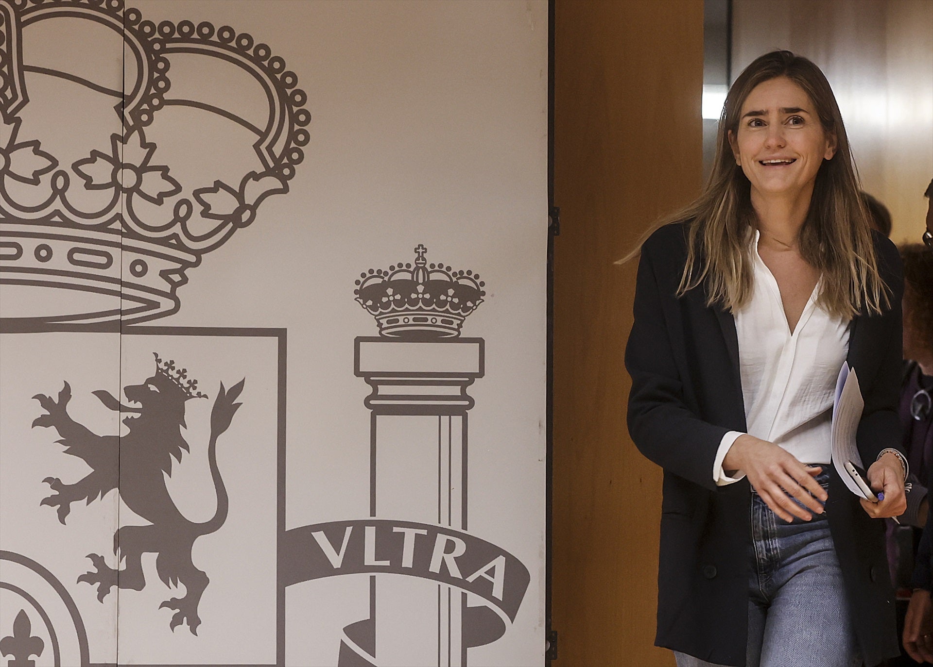 El Gobierno aplaza la Comisión de Transición Ecológica y bloquea el pacto de PP y Junts sobre el impuesto eléctrico El Gobierno aplaza la Comisión de Transición Ecológica y bloquea el pacto de PP y Junts sobre el impuesto eléctrico