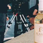 Raíces Airén aparece en la película "La Fianza" Raíces Airén aparece en la película "La Fianza"