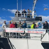 Lectura de manifiesto en favor de la pesca en el puerto pesquero de Villajoyosa Lectura de manifiesto en favor de la pesca en el puerto pesquero de Villajoyosa
