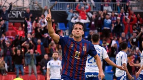 Juanto Ortuño celebra el gol ante el Real Zaragoza.