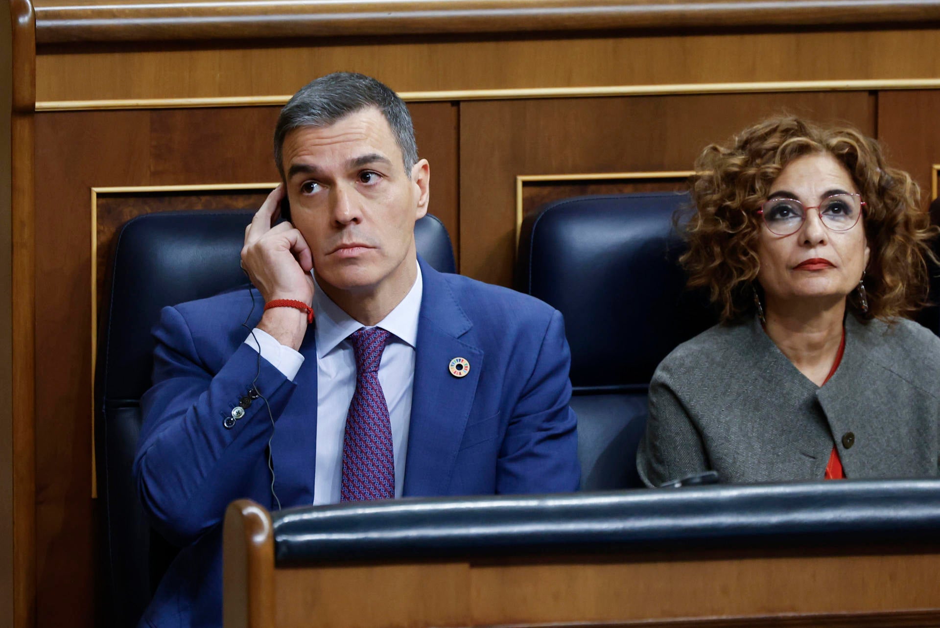 Junts insiste en que Sánchez cumpla sus compromisos: "Muevan el culo y hagan el trabajo" Junts insiste en que Sánchez cumpla sus compromisos: "Muevan el culo y hagan el trabajo"