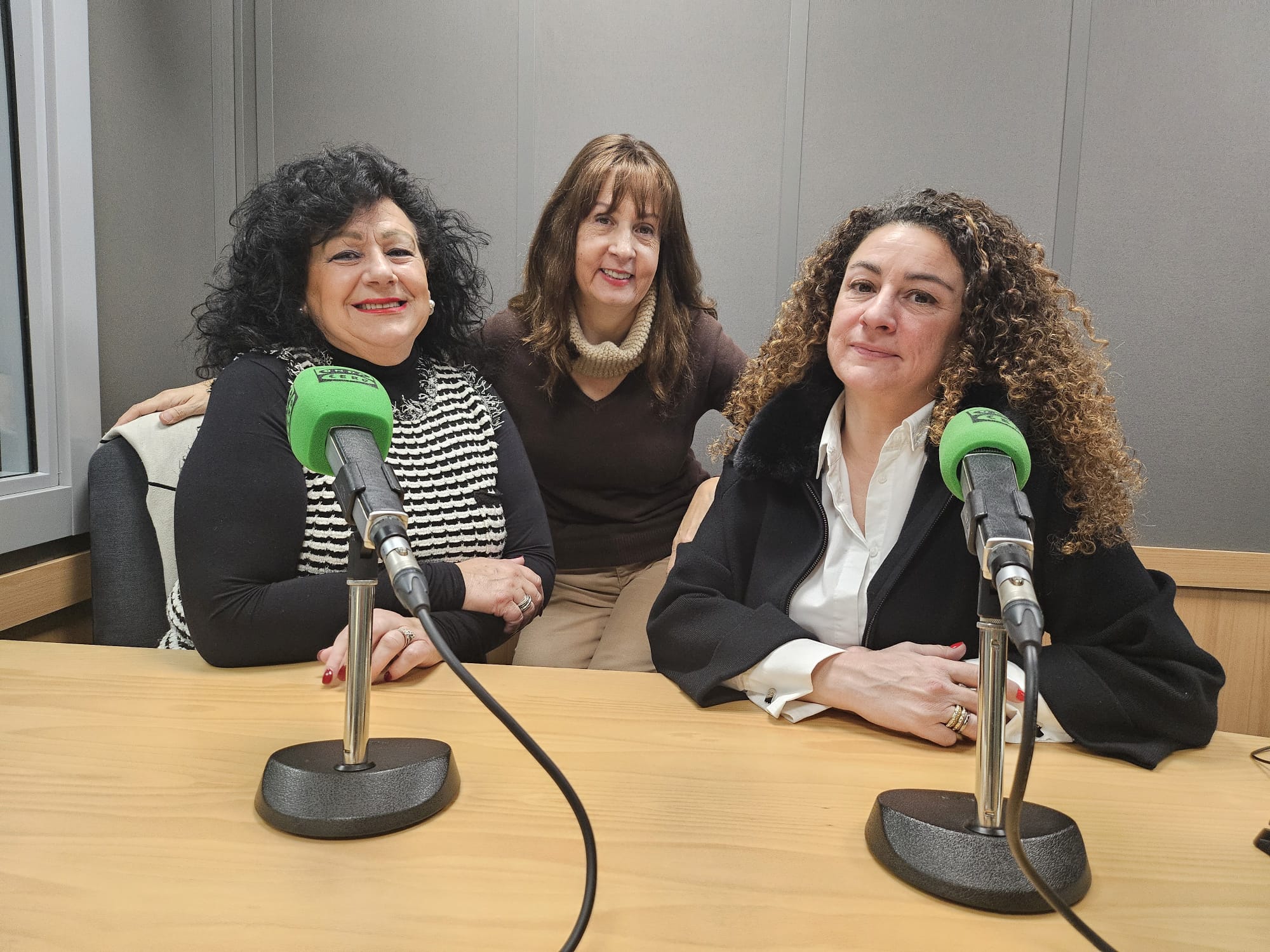 Tertulia con la Asociación Mujeres de Empresa Tertulia con la Asociación Mujeres de Empresa
