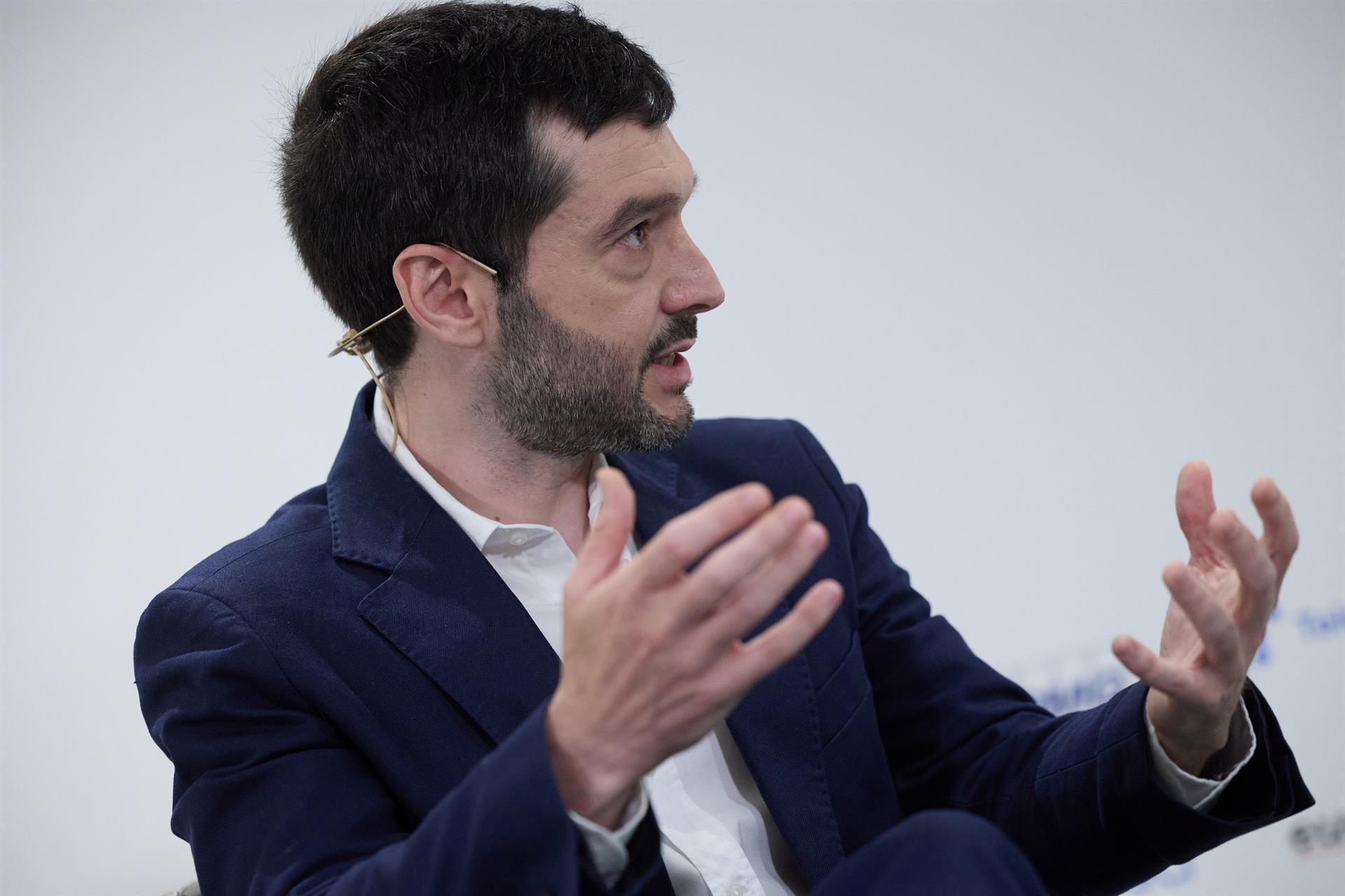 Gobierno y CC.AA destinan más de 2.000 millones de euros para desarrollar en 2025 el nuevo modelo de cuidados Gobierno y CC.AA destinan más de 2.000 millones de euros para desarrollar en 2025 el nuevo modelo de cuidados