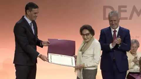 La extremeña Conchita Viera, homenajeada en el 'Día de recuerdo y homenaje a las víctimas de la dictadura' La extremeña Conchita Viera, homenajeada en el 'Día de recuerdo y homenaje a las víctimas de la dictadura'