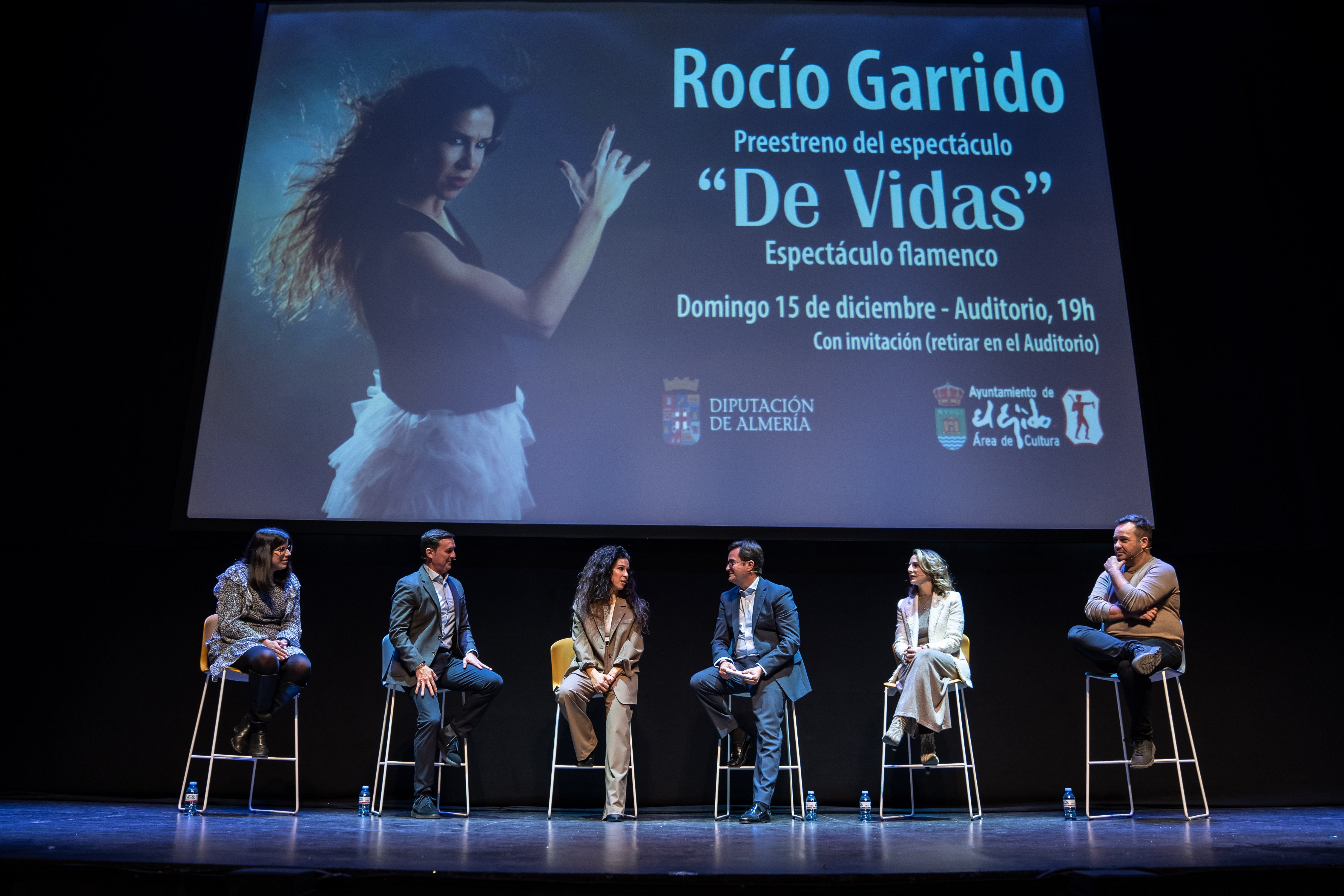 La bailaora almeriense Rocío Garrido lleva el preestreno de su espectáculo 'De vidas' a El Ejido La bailaora almeriense Rocío Garrido lleva el preestreno de su espectáculo 'De vidas' a El Ejido