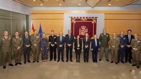 La reunión de trabajo ha tenido lugar en el Ministerio de Defensa La reunión de trabajo ha tenido lugar en el Ministerio de Defensa