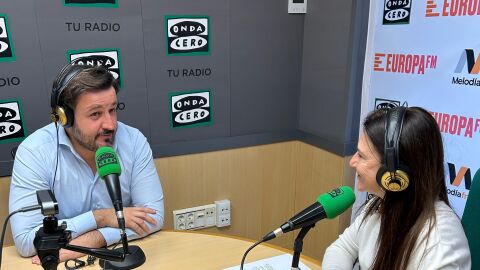 Pablo Ruz, alcalde de Elche, con Mayte Vilaseca