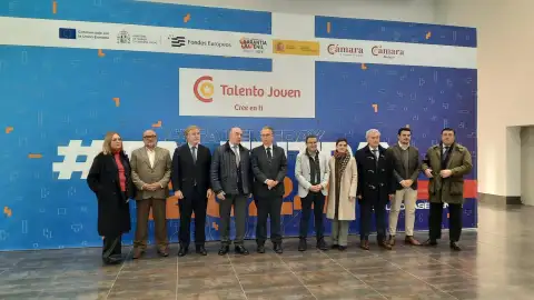 Un foro de la Cámara de Comercio en Badajoz pone el foco en la mejora de las competencias digitales de los jóvenes Un foro de la Cámara de Comercio en Badajoz pone el foco en la mejora de las competencias digitales de los jóvenes