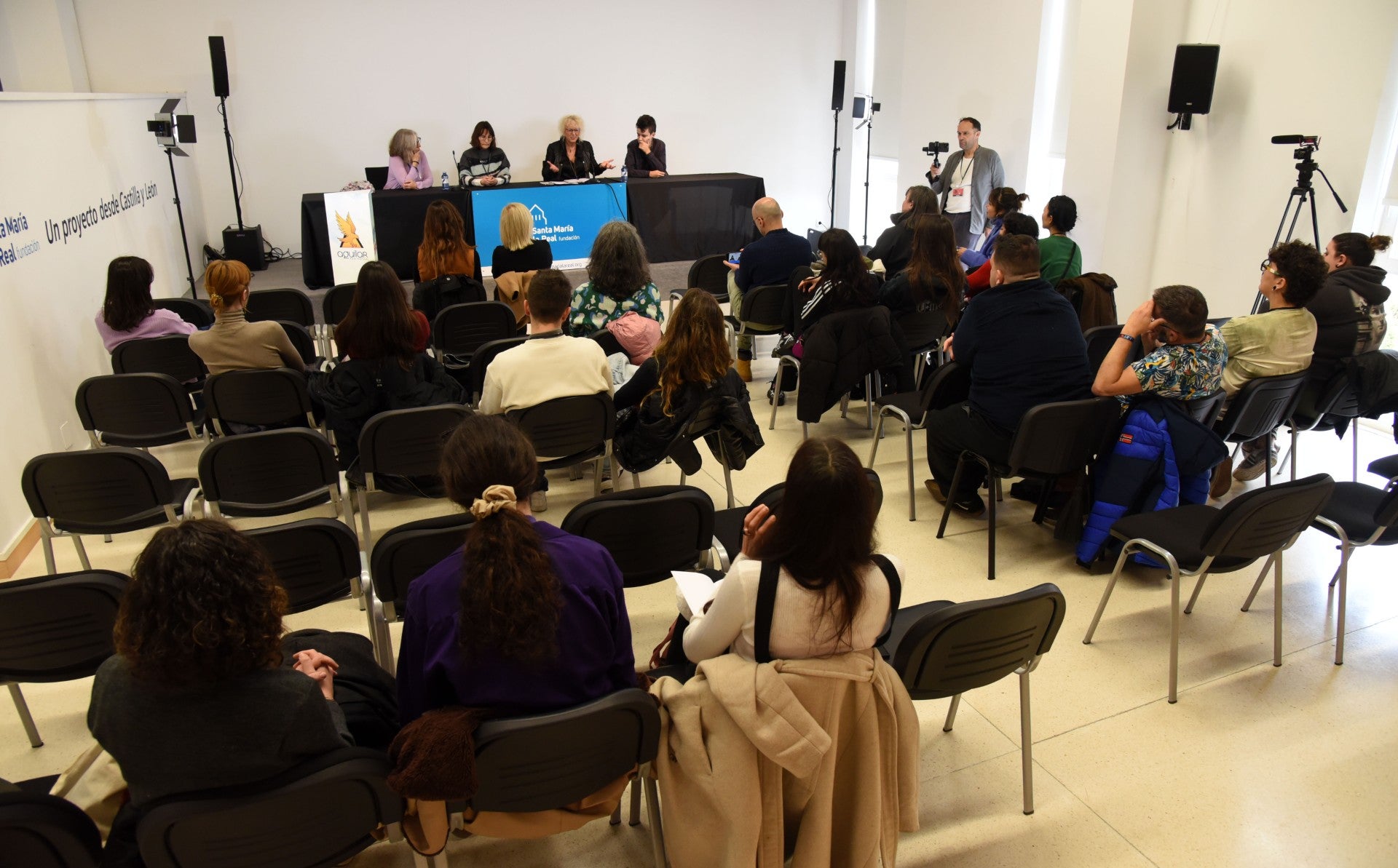 El Aguilar Film Festival reunió a más de 9.000 espectadores en sus proyecciones y actividades paralelas El Aguilar Film Festival reunió a más de 9.000 espectadores en sus proyecciones y actividades paralelas