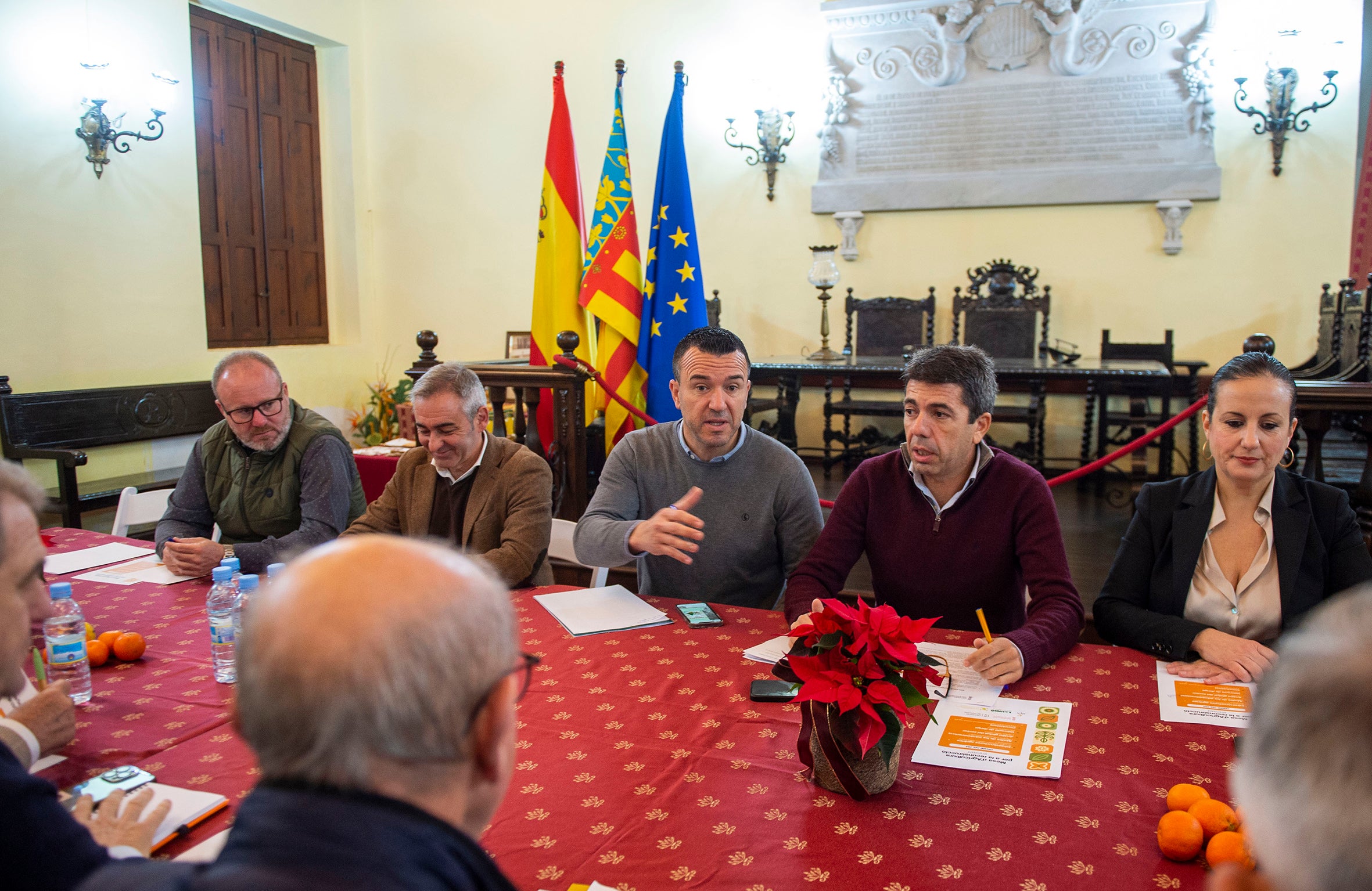 La Generalitat Valenciana destina 51 millones de euros para recuperar las explotaciones agrícolas y ganaderas tras las riadas La Generalitat Valenciana destina 51 millones de euros para recuperar las explotaciones agrícolas y ganaderas tras las riadas