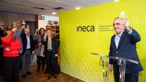 Nacho Amirola brinda por el nuevo a&ntilde;o 