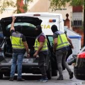 Imagen de archivo de efectivos de la Policía Nacional desplegados en el Polígono Sur 