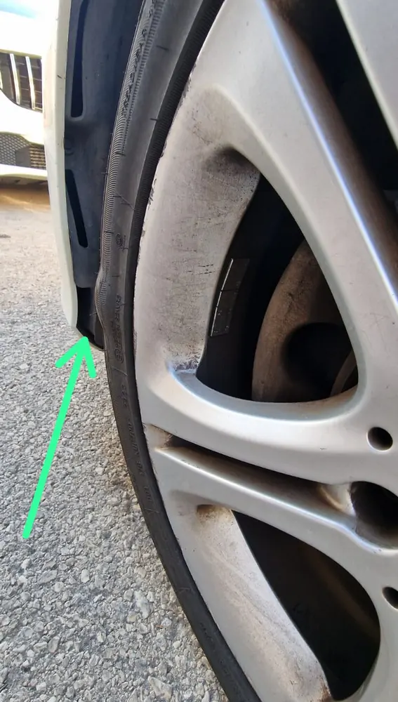 Vecinos de Orihuela costa tapan los baches de su calle ante la falta de conservación del Ayuntamiento Vecinos de Orihuela costa tapan los baches de su calle ante la falta de conservación del Ayuntamiento