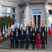 El Rey Felipe VI en la foto de familia de la Conferencia de Presidentes