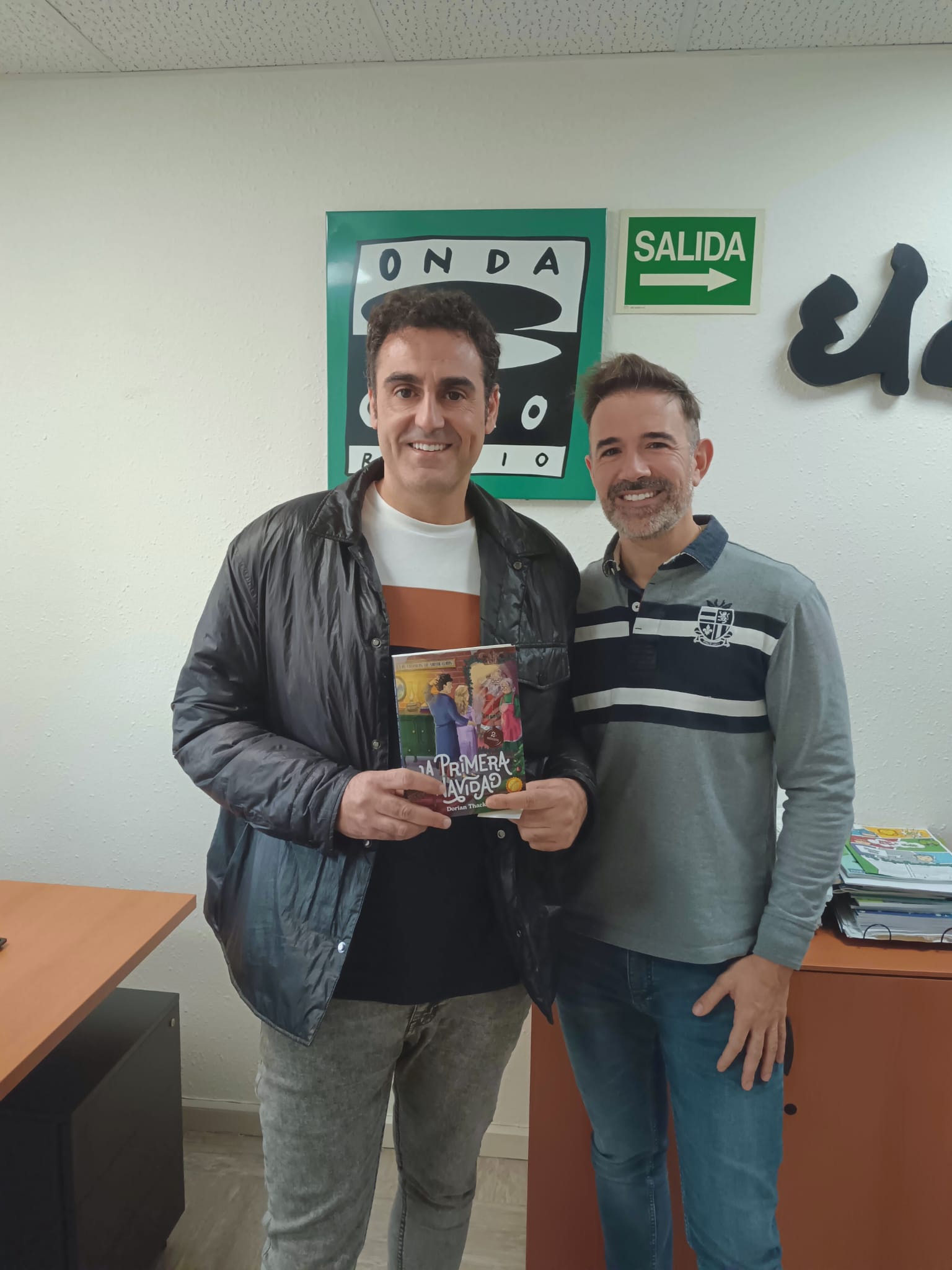 Literatura navideña con carácter ejidense: Dorian Thacker presenta su nueva novela, 'La Primera Navidad' Literatura navideña con carácter ejidense: Dorian Thacker presenta su nueva novela, 'La Primera Navidad'