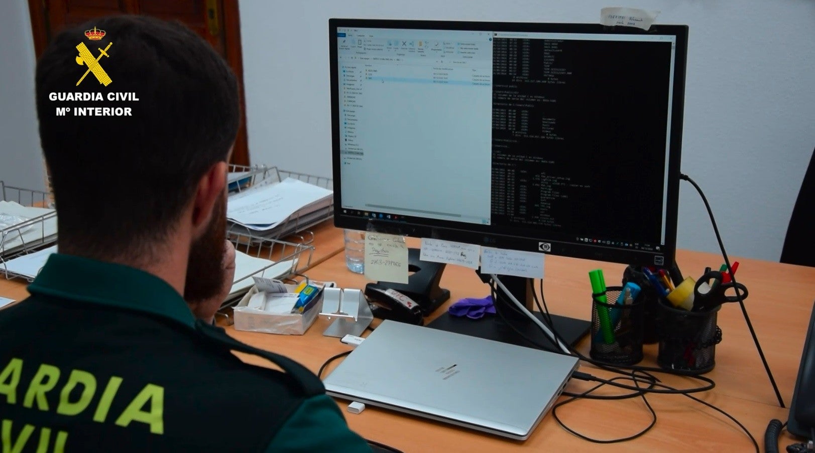 Tres detenidos en Ciudad Real acusados de estafar a grandes empresas y clubes de fútbol Tres detenidos en Ciudad Real acusados de estafar a grandes empresas y clubes de fútbol