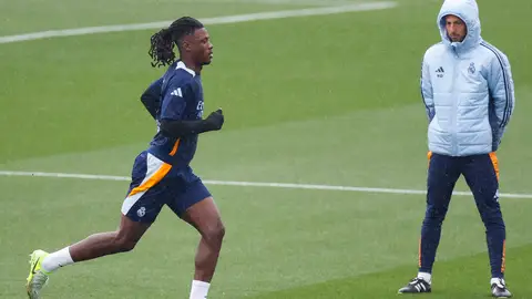 Camavinga vuelve a una convocatoria sin Mbappé Camavinga vuelve a una convocatoria sin Mbappé