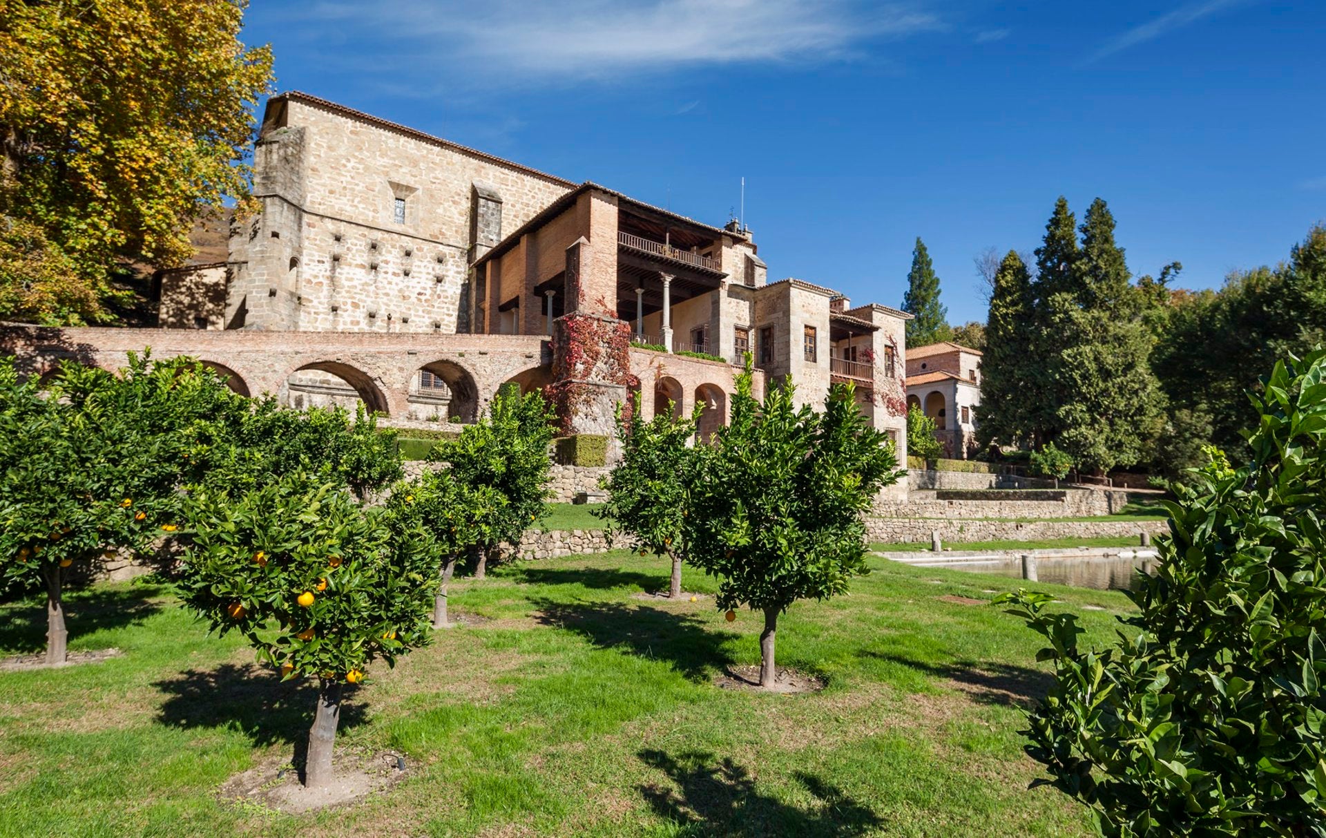 El Monasterio de Yuste y las Minas de Almadén lideran un proyecto que integra los valores europeos en el patrimonio El Monasterio de Yuste y las Minas de Almadén lideran un proyecto que integra los valores europeos en el patrimonio