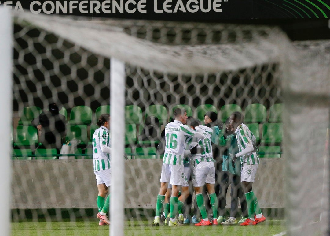El Betis gana por la mínima al Petrocub moldavo El Betis gana por la mínima al Petrocub moldavo
