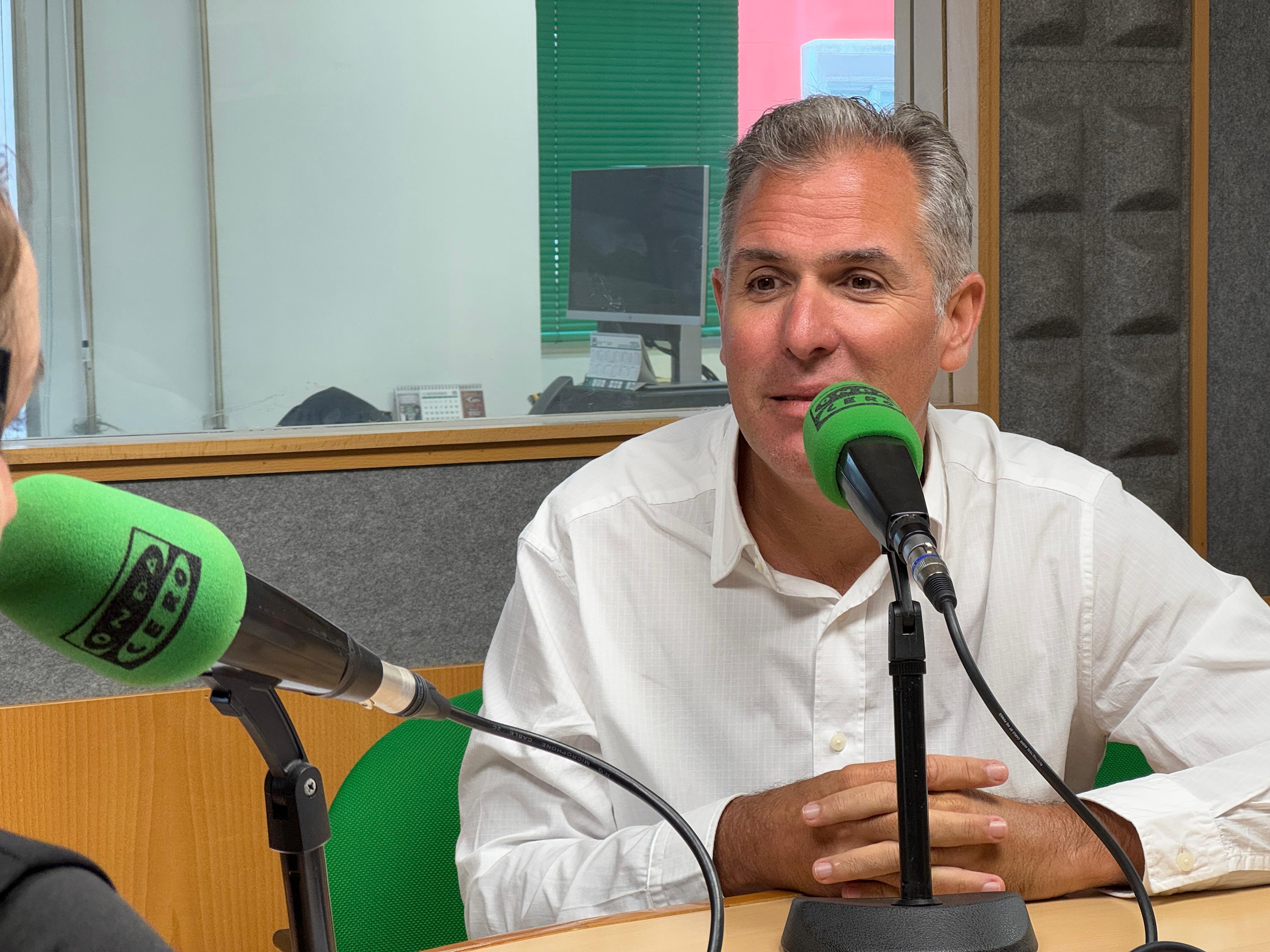 Domínguez: “Los culpables de que las monjas se lleven el retablo de Santa Clara son Lores y Mosquera” Domínguez: “Los culpables de que las monjas se lleven el retablo de Santa Clara son Lores y Mosquera”