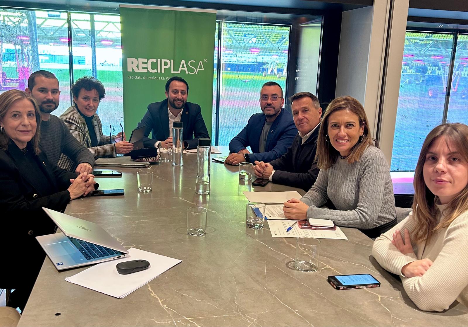 Reciplasa invierte 1,8 millones de inversión para erradicar los incendios en su planta Reciplasa invierte 1,8 millones de inversión para erradicar los incendios en su planta