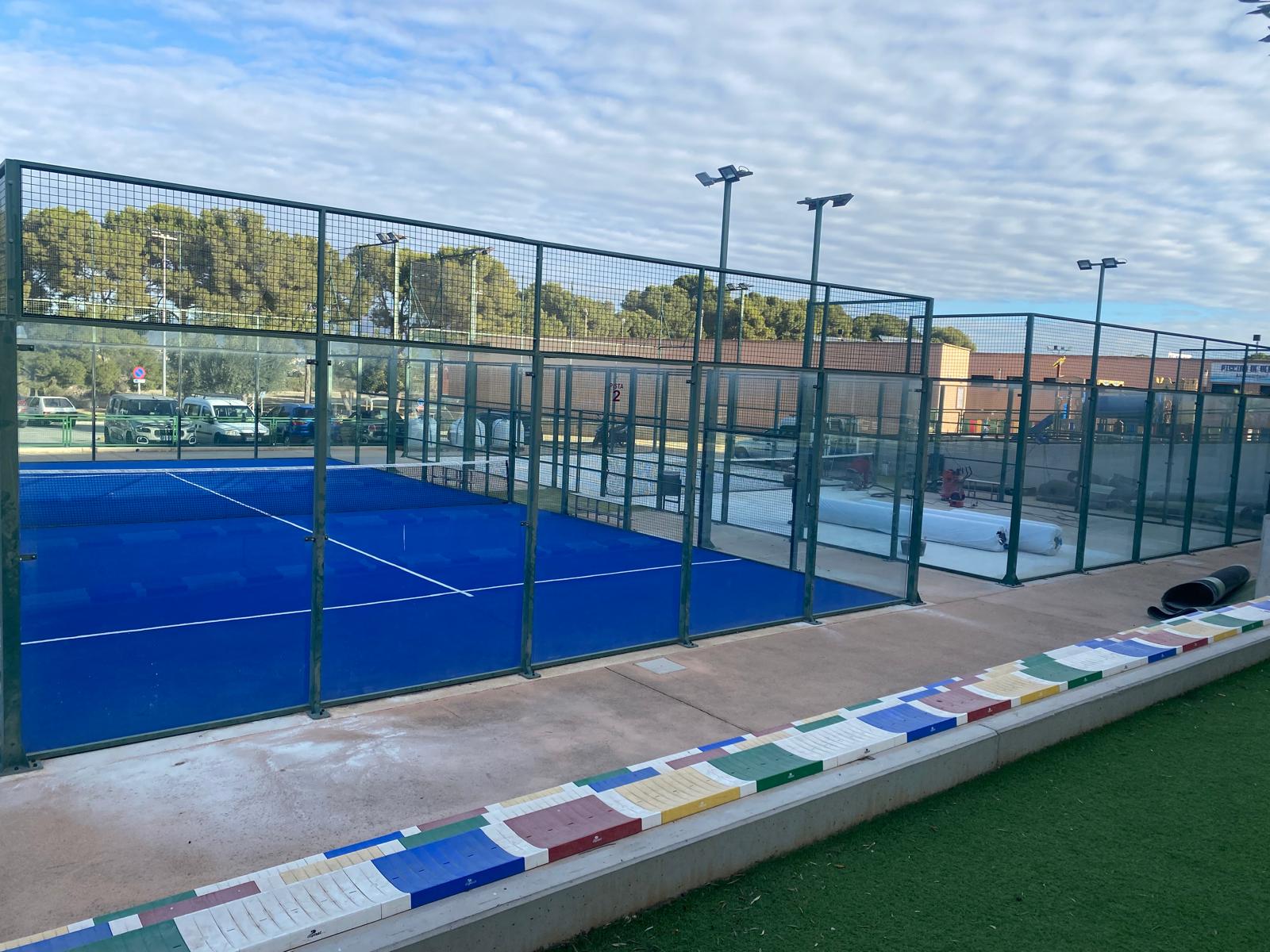 Aspe ejecuta mejoras en el pabellón municipal, el campo de fútbol ‘Las Fuentes’ y en ‘La Nía’ Aspe ejecuta mejoras en el pabellón municipal, el campo de fútbol ‘Las Fuentes’ y en ‘La Nía’