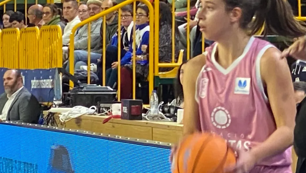 Inés Santibáñez, en una acción del envite Inés Santibáñez, en una acción del envite