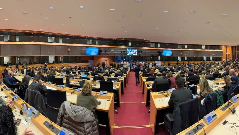 Sala del Parlamento que acogió la ceremonia del XXV aniversario de ACES Europa. Sala del Parlamento que acogió la ceremonia del XXV aniversario de ACES Europa.