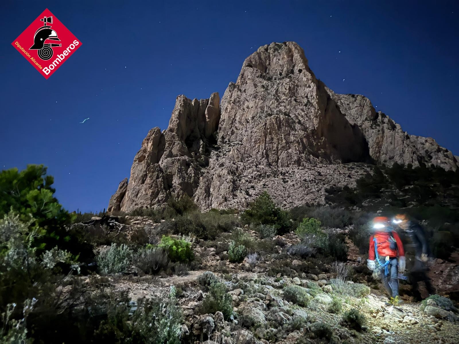Nuevo rescate de dos escaladores en el Puig Campana de Finestrat Nuevo rescate de dos escaladores en el Puig Campana de Finestrat