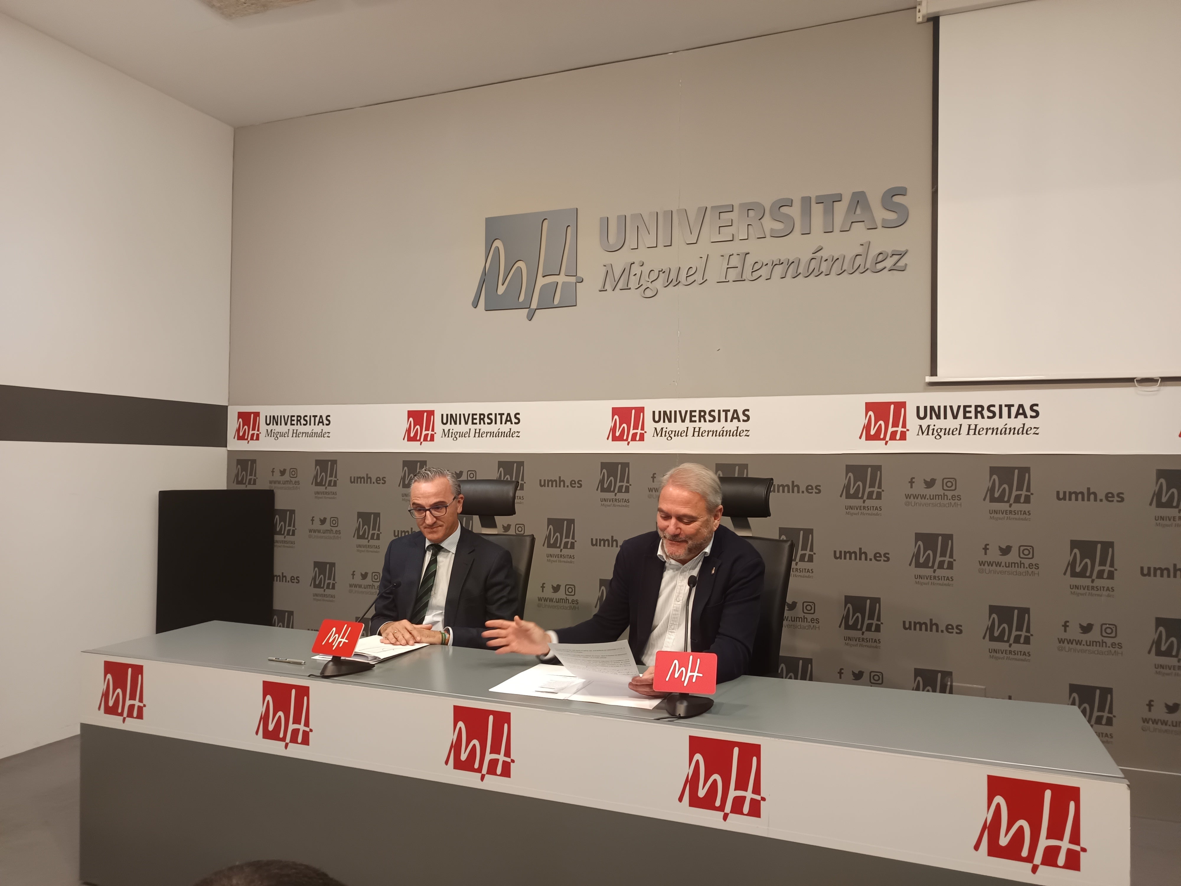 El Rector de la UMH de Elche ve “injusta” la sentencia en torno a Medicina y cree que tiene más argumentos “políticos que jurídicos” El Rector de la UMH de Elche ve “injusta” la sentencia en torno a Medicina y cree que tiene más argumentos “políticos que jurídicos”