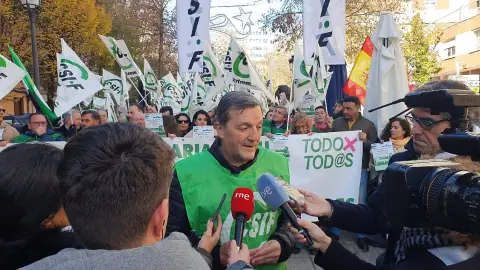 CSIF Extremadura ve "una buena noticia" la nueva oferta del Gobierno para Muface y que la "presión" ha dado resultados CSIF Extremadura ve "una buena noticia" la nueva oferta del Gobierno para Muface y que la "presión" ha dado resultados