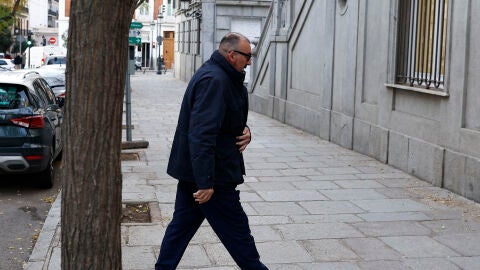 Koldo Garc&iacute;a llegando al Supremo 