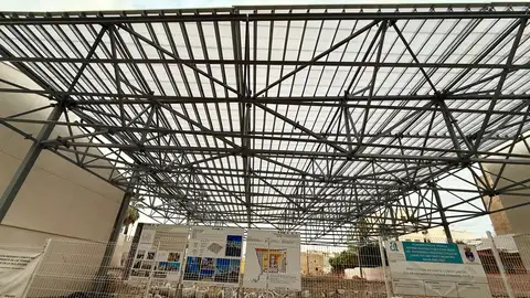 Villajoyosa destapará el próximo año las termas imperiales de Allon tras finalizar su cubrición con una enorme pérgola Villajoyosa destapará el próximo año las termas imperiales de Allon tras finalizar su cubrición con una enorme pérgola