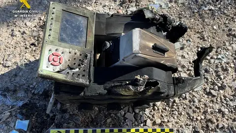 Imagen del teodolito quemado que ha sido recuperado Imagen del teodolito quemado que ha sido recuperado