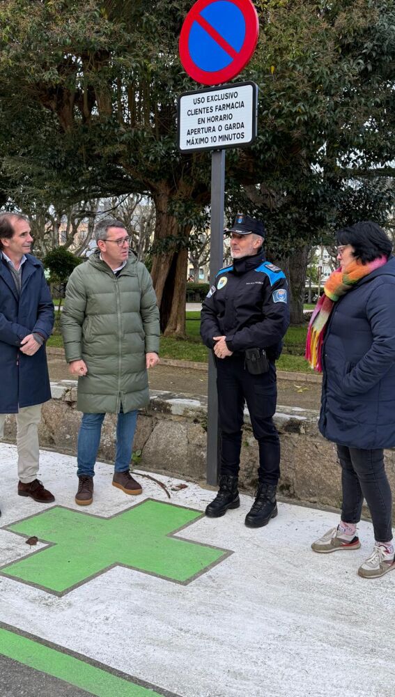 Ribadeo habilita aparcamientos exprés para farmacias y otros. 