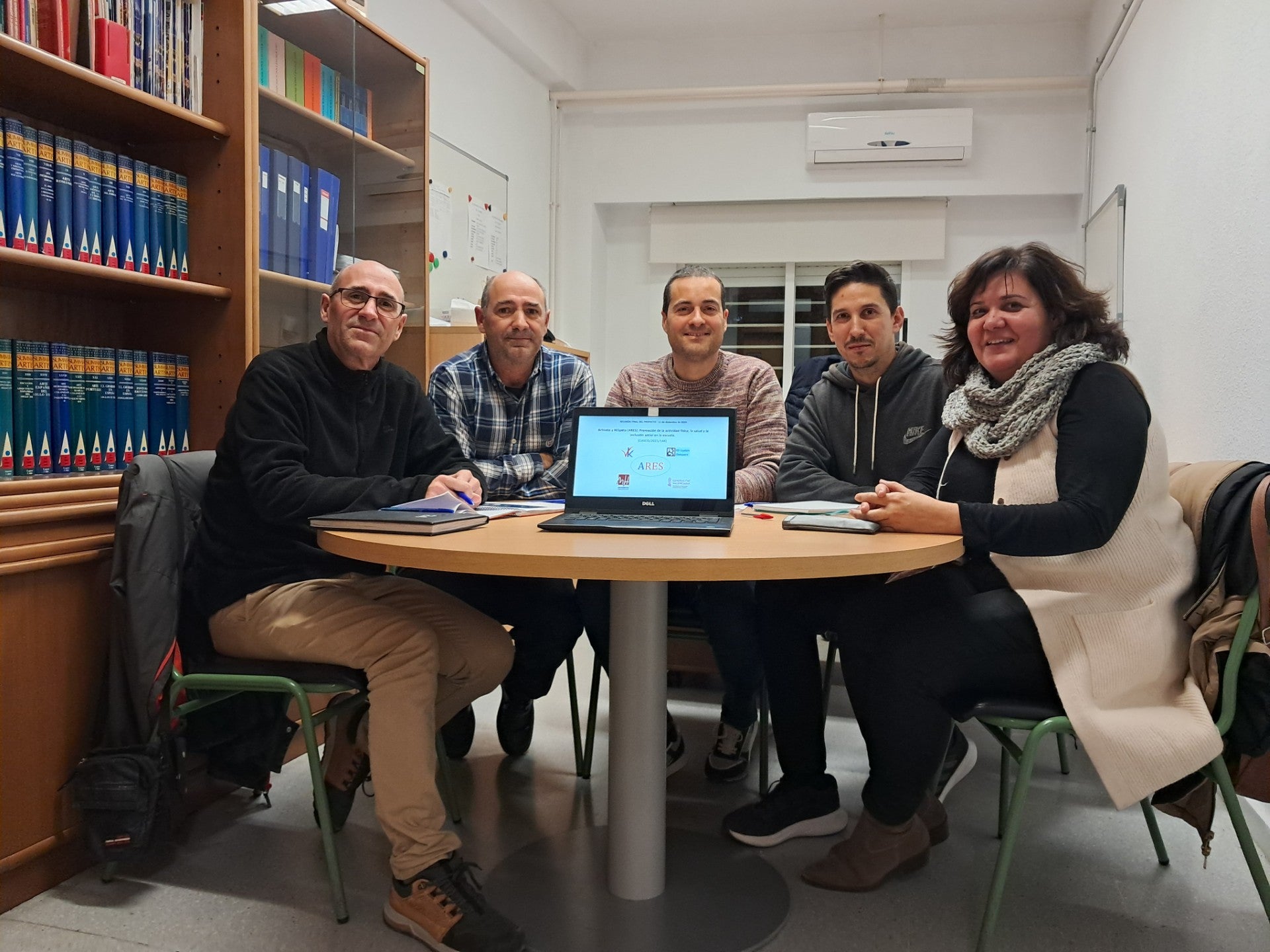 Los expertos alertan de los graves riesgos para los adolescentes que centran su ocio en internet Los expertos alertan de los graves riesgos para los adolescentes que centran su ocio en internet