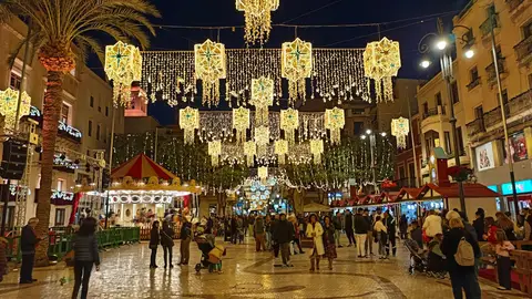 Plaça de Baix de Elche en Navidad de 2024. Plaça de Baix de Elche en Navidad de 2024.