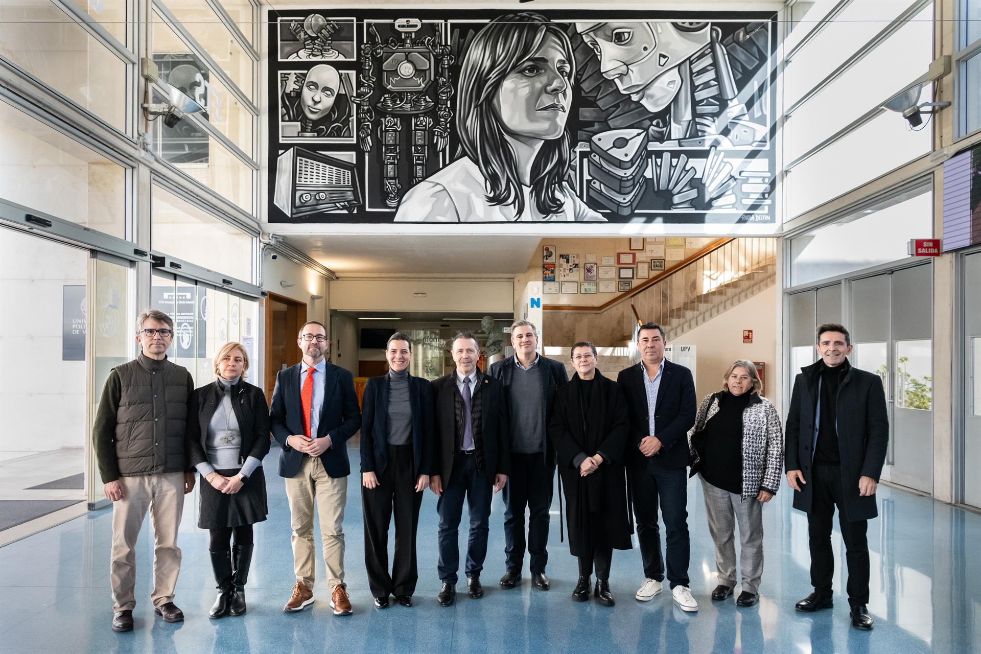 La Escuela de Ingeniería Aeroespacial de Valencia inaugura un mural que homenajea a la extremeña Concha Monje La Escuela de Ingeniería Aeroespacial de Valencia inaugura un mural que homenajea a la extremeña Concha Monje