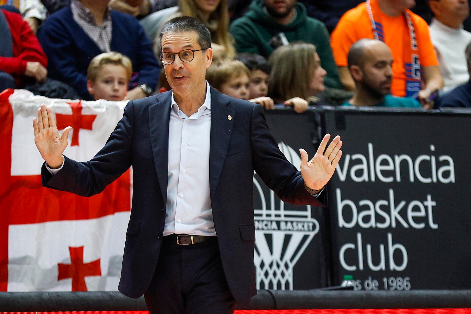 Pedro Martínez: "Hemos de hacer que les pese que les hemos ganado ya dos veces" Pedro Martínez: "Hemos de hacer que les pese que les hemos ganado ya dos veces"