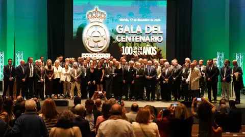El fútbol extremeño celebra su gran fiesta con el centenario de la Federación extremeña El fútbol extremeño celebra su gran fiesta con el centenario de la Federación extremeña
