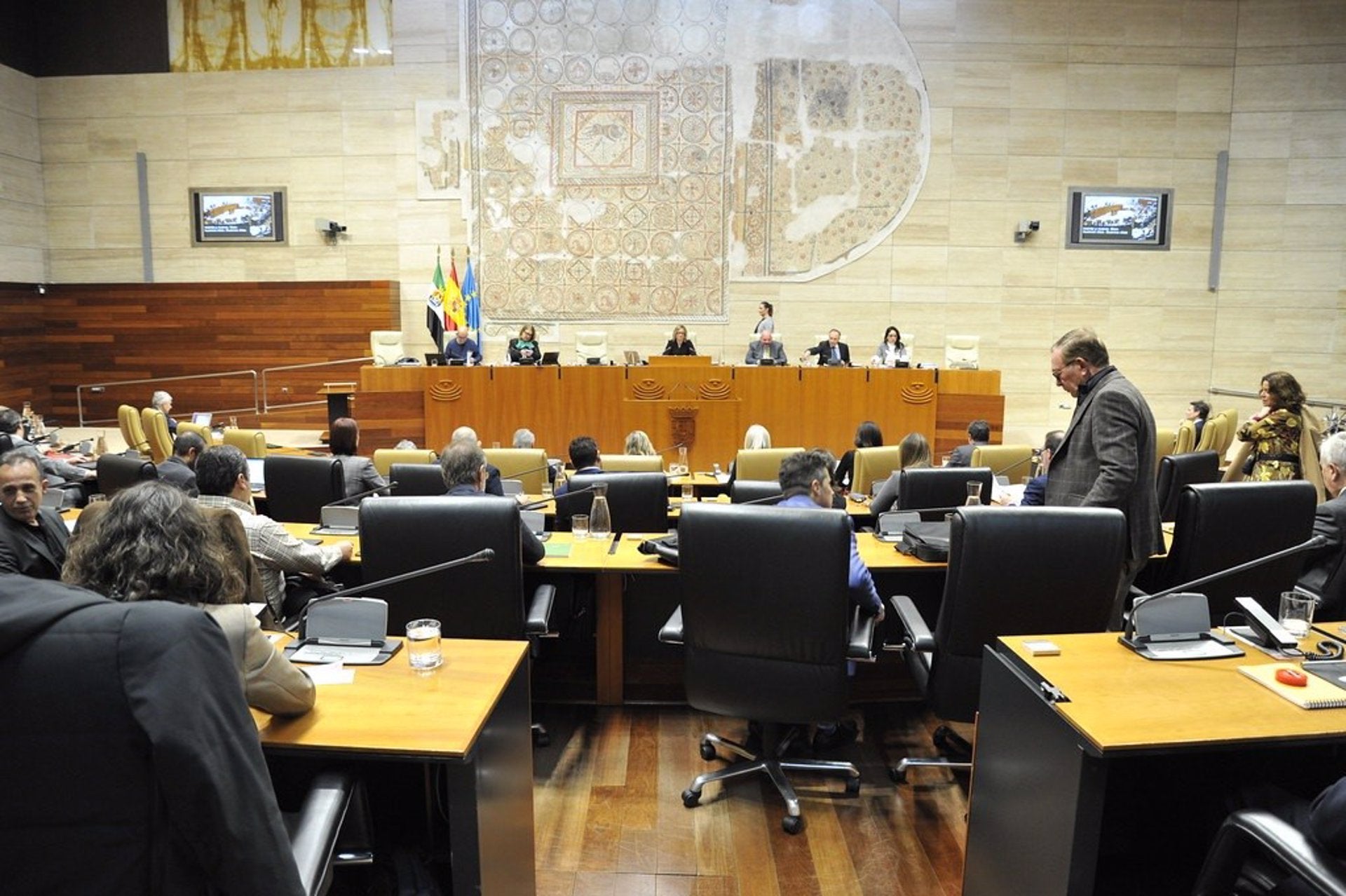 La Conferencia de Presidentes, el SMI, Sanitarios, Muface o Mercosur a debate en el último pleno del año este jueves La Conferencia de Presidentes, el SMI, Sanitarios, Muface o Mercosur a debate en el último pleno del año este jueves