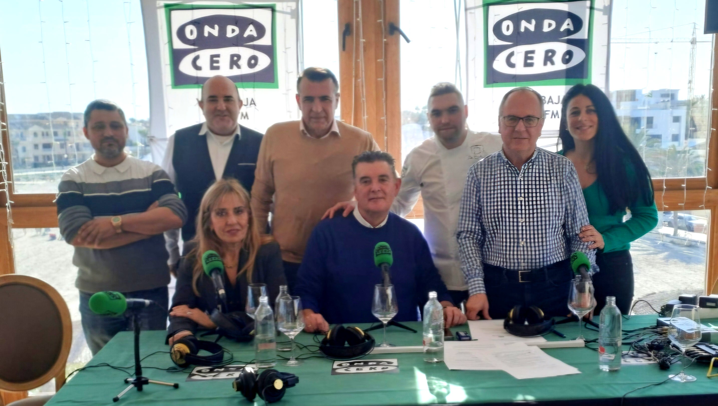 Comidas y cenas de Navidad. Sugerencias y menús en tertulia gastronómica Comidas y cenas de Navidad. Sugerencias y menús en tertulia gastronómica
