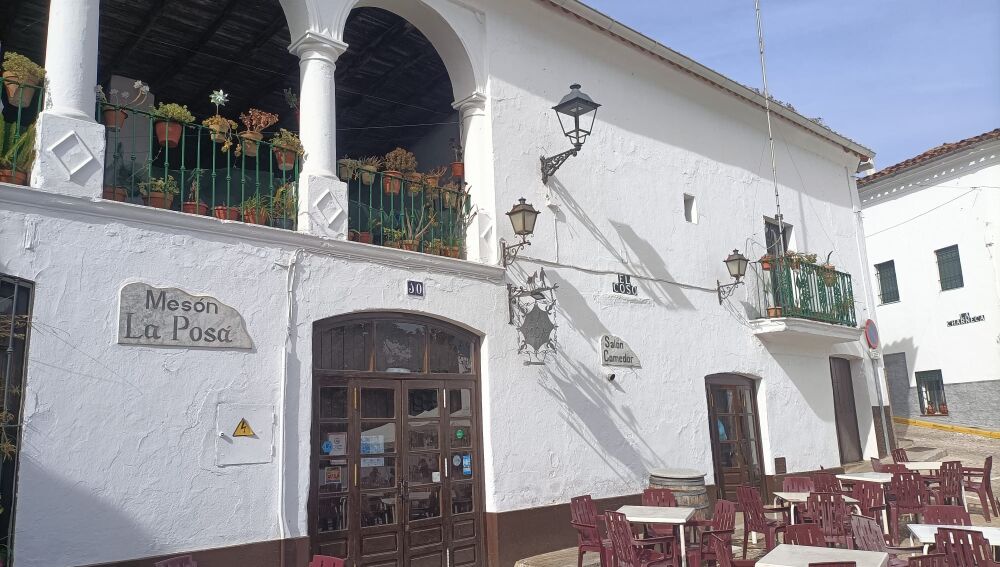 La plaza del Coso es el centro neurálgico de la localidad,