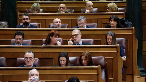 Los diputados de Junts, durante el pleno del Congreso de los Diputados en Madrid. Los diputados de Junts, durante el pleno del Congreso de los Diputados en Madrid.