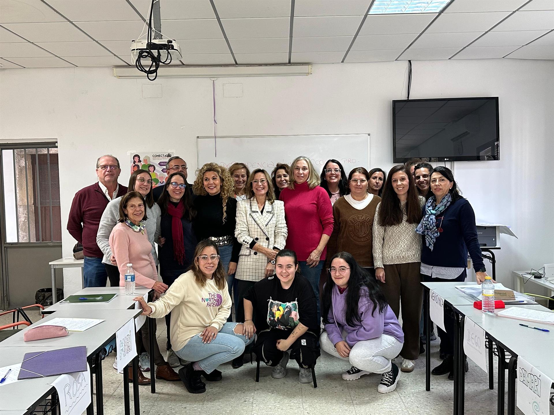El programa Escala permitirá la inserción laboral de más de 1.500 personas en Extremadura El programa Escala permitirá la inserción laboral de más de 1.500 personas en Extremadura